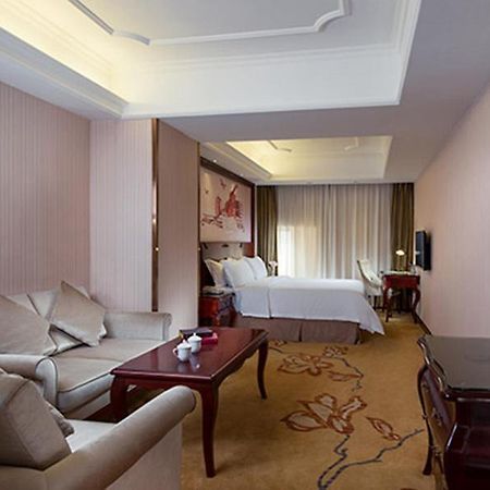 Vienna Hotel Shenzhen Shuiku New Village Exteriör bild
